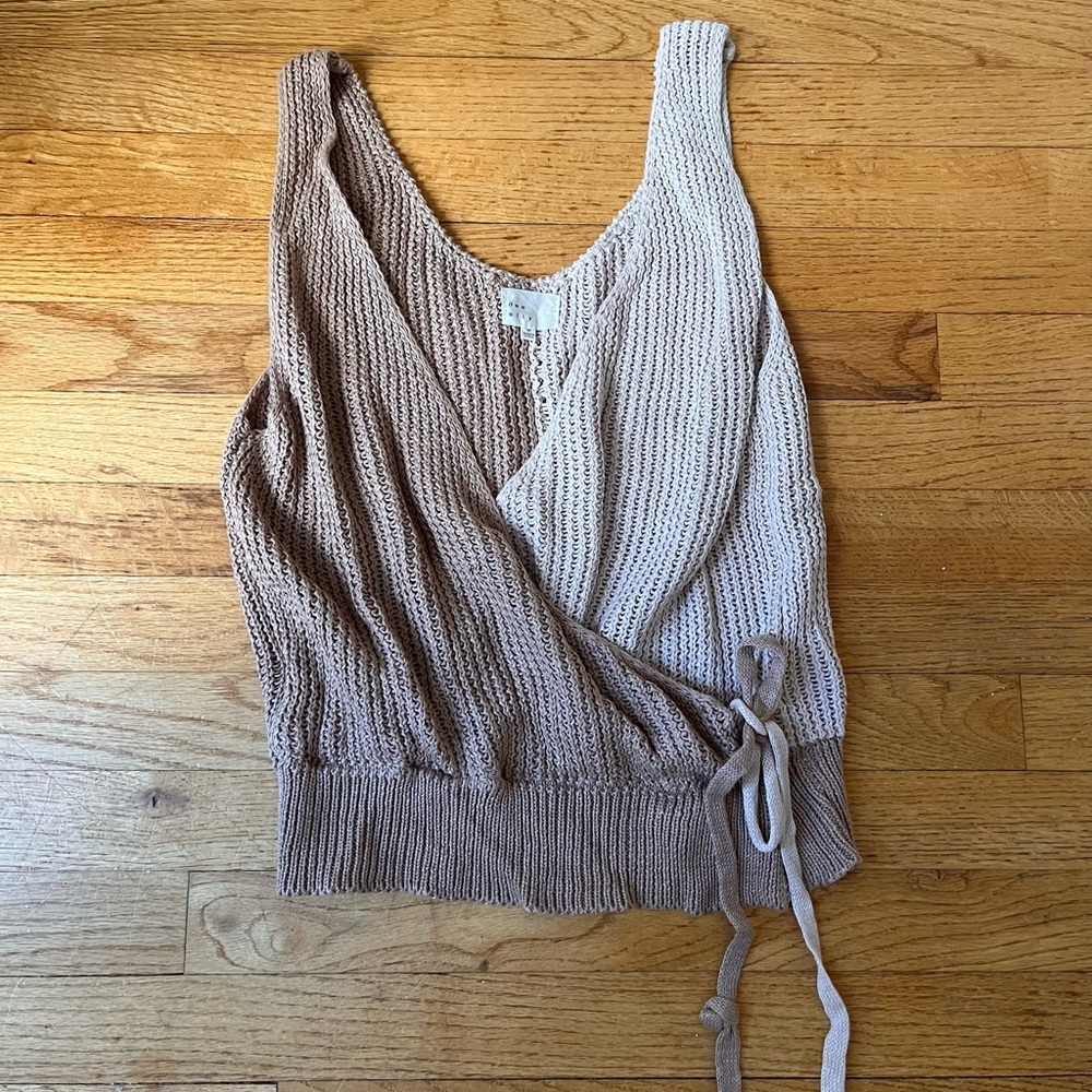 Sleeveless Knit Wrap Tank Top - Beige & Cream